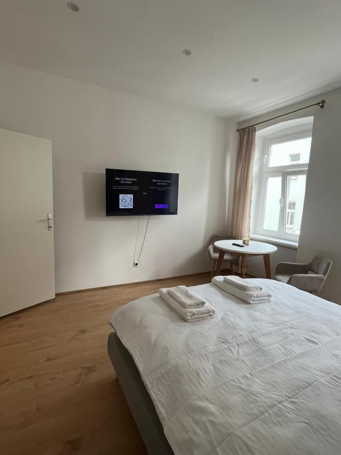 Apartment Near Metro & Netflix Wenen Buitenkant foto